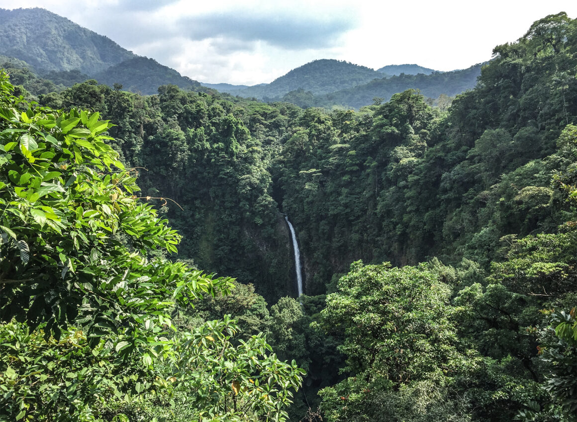 que faire au costa rica : la fortuna