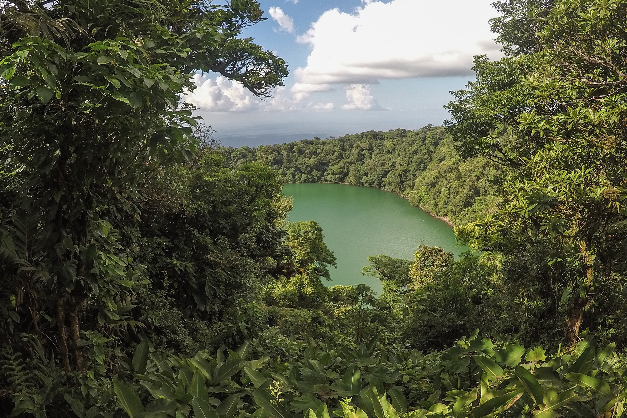 La lagune du Cerro Chato à Arenal au Costa Rica