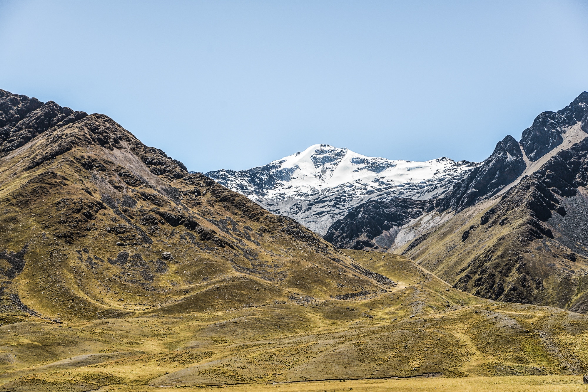 Col de La raya au Pérou sur la route du soleil