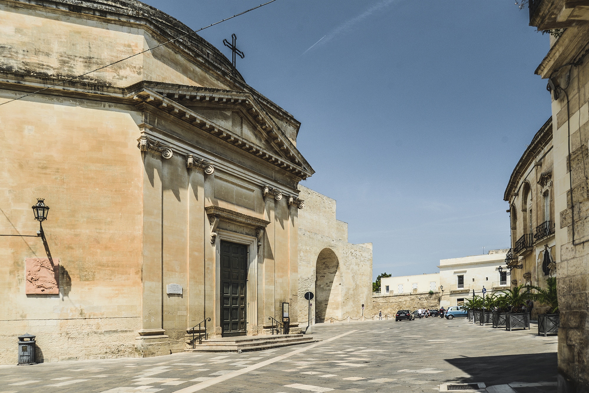 La façade de la Chiesa di Santa Maria della Porta à Lecce dans les pouilles en Italie
