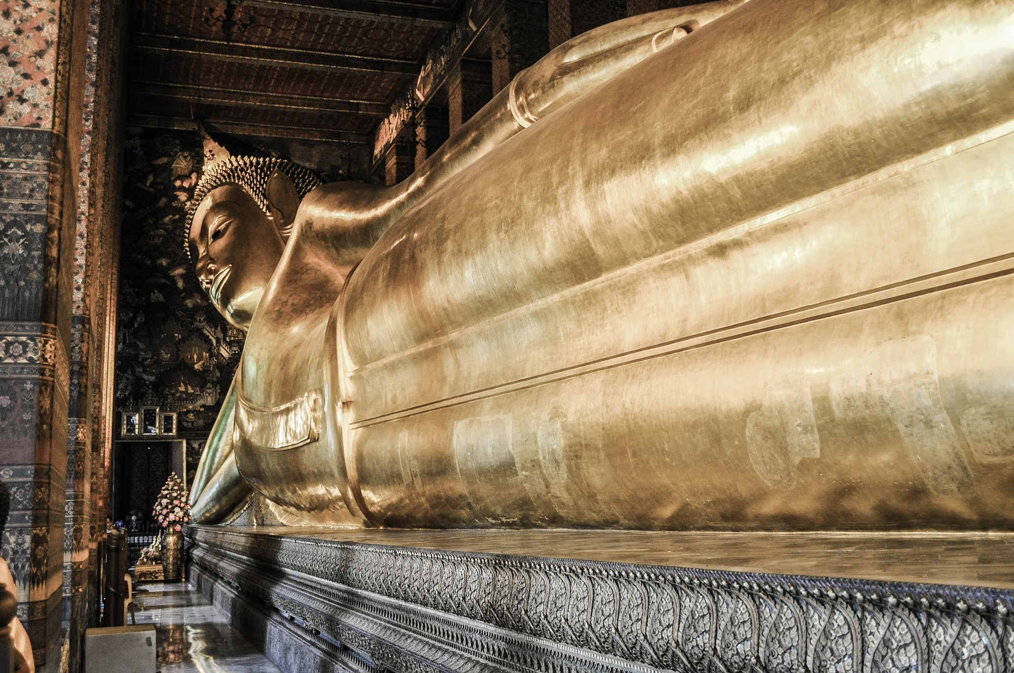 Buddha doré du Wat Pho à Bangkok en Thaïlande