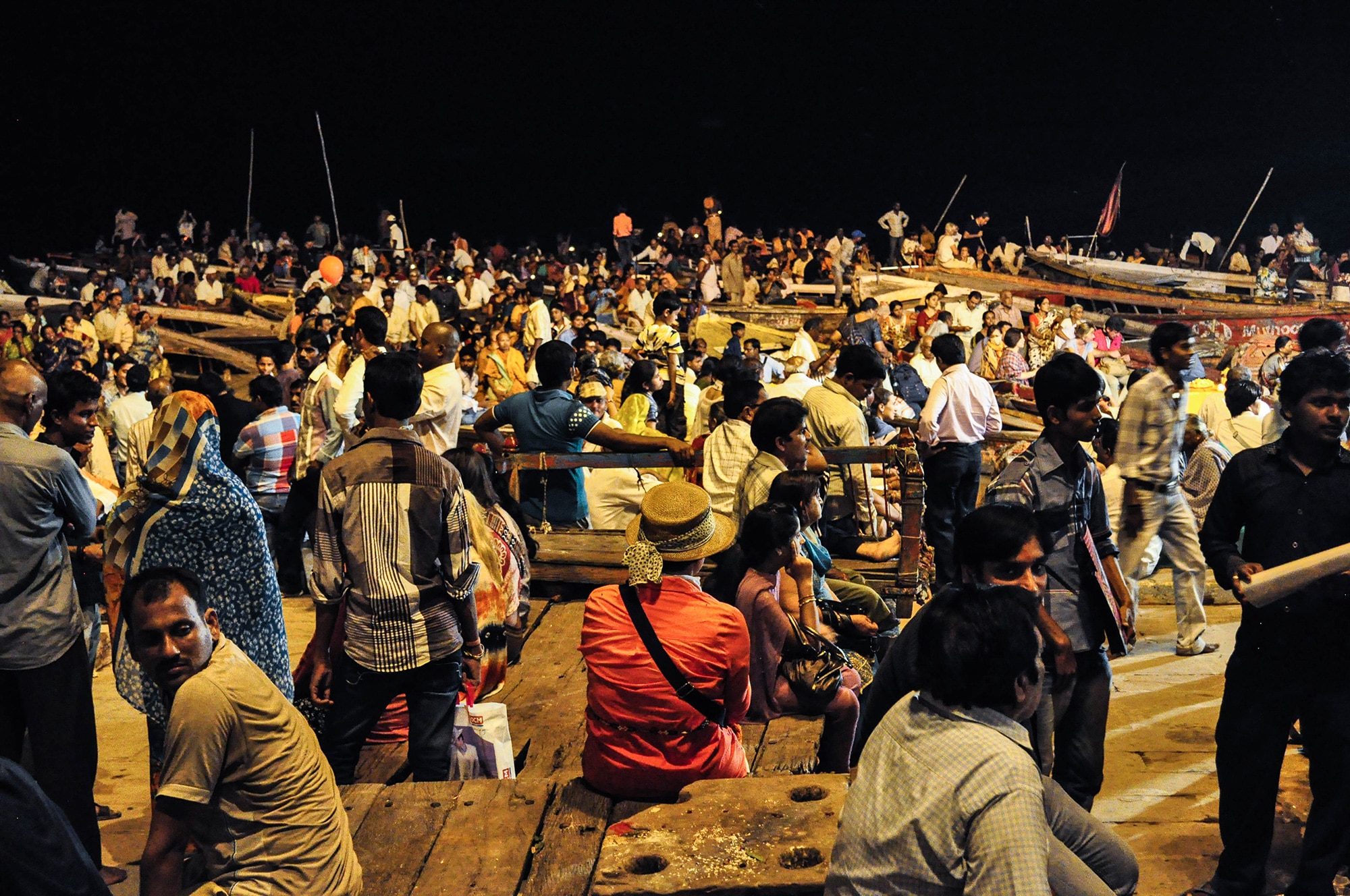 Cérémonie au bord du Ganges à Varanasi en Inde