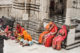 Des femmes hindous vêtues de rouge à Udaipur en Inde