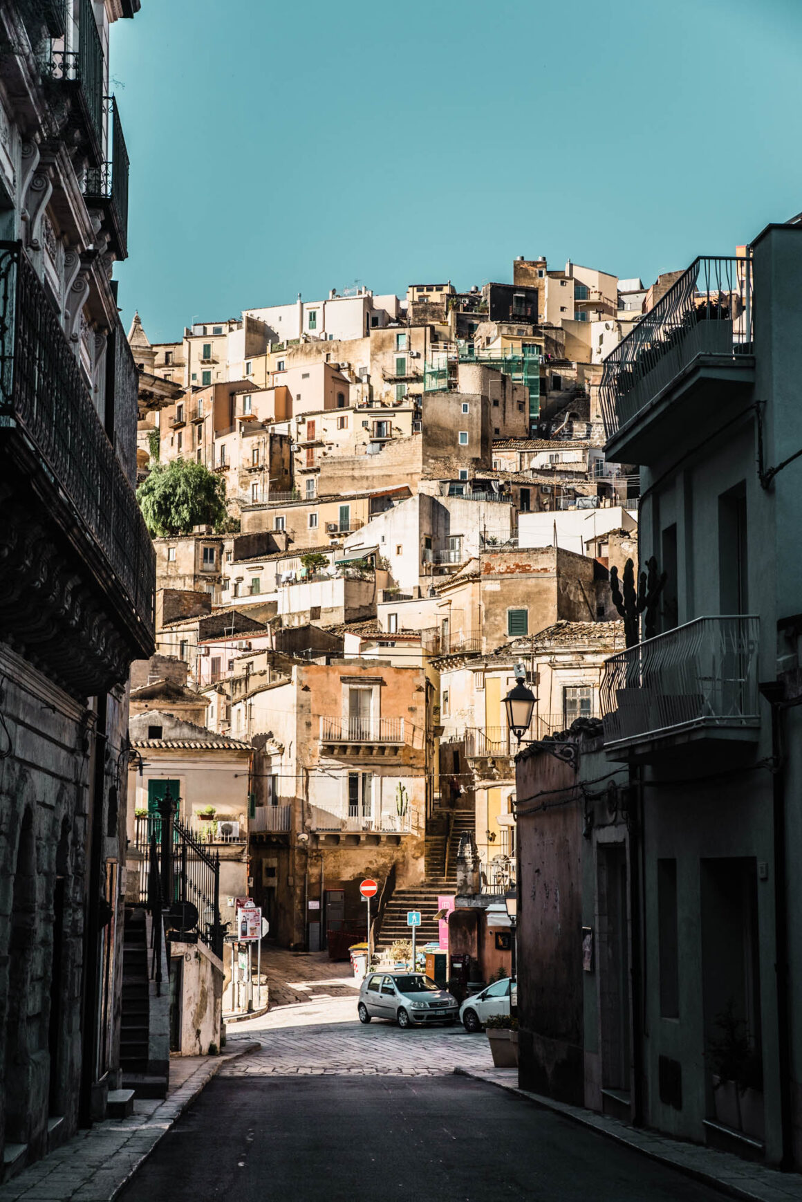 rue à ragusa en sicile