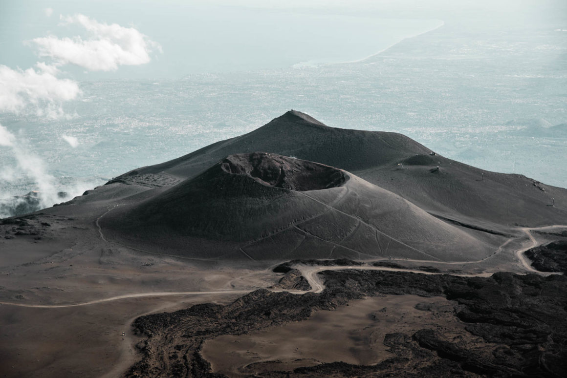 vue sur cratère etna sicile