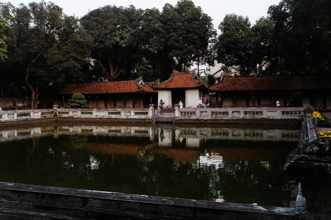 temple de la littérature hanoi vietnam