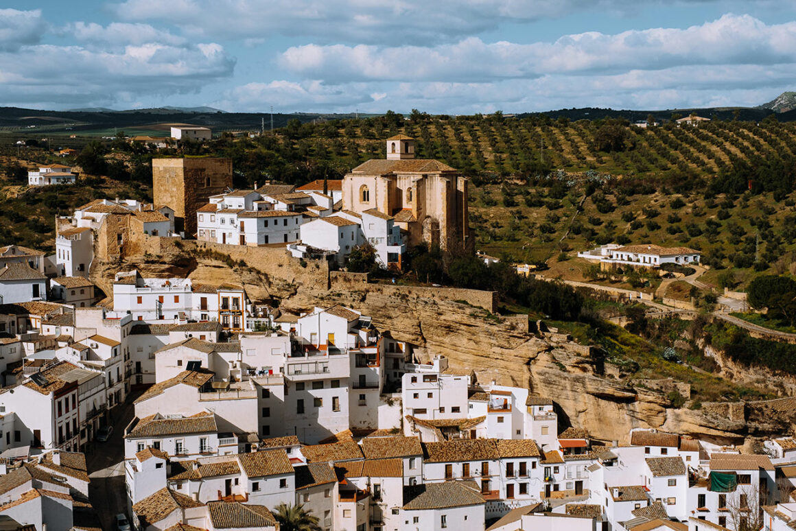 road trip andalousie : setenil de las bodegas